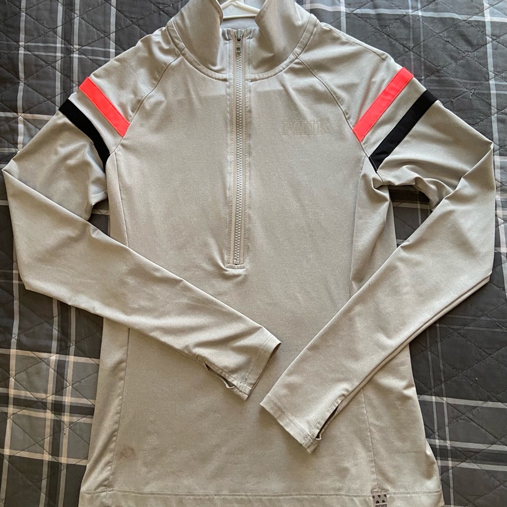 VS PINK fitted  running pull over Size XS